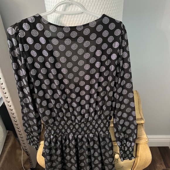 Micheal Kors Holiday Dress 👗 🌲🌲🌲 - Picture 4 of 9